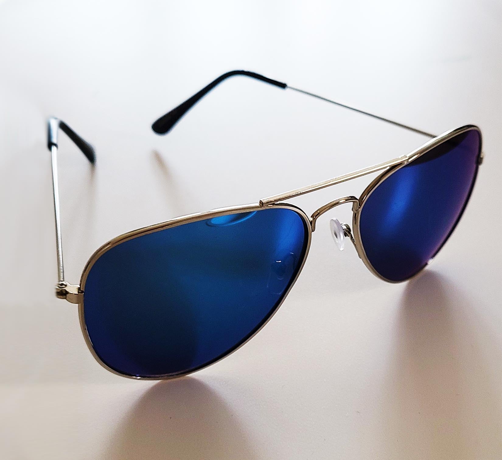 Mav's aviator sunglasses